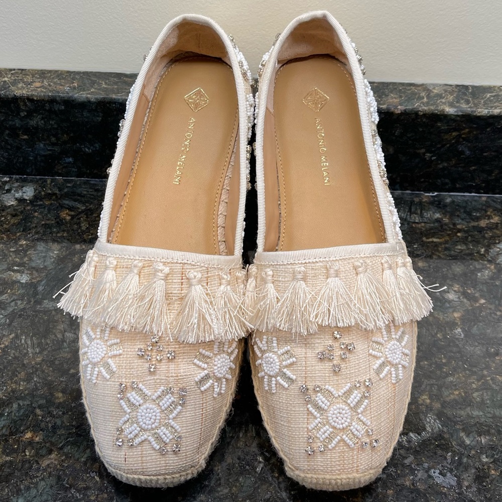 NWOT Antonio Melani Beaded Flats, Size 9